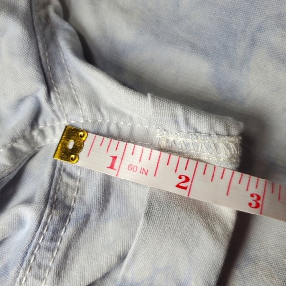 NWT Universal Thread Women's High Rise Denim Shorts Blue Tie Dye Size Small - Picture 11 of 16